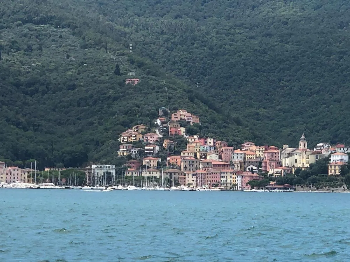 Appartamento La MAGIA NEL BORGO Fezzano  Italia